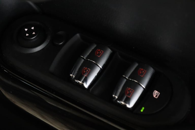 2020 MINI Hatch 1.5 One Classic Euro 6 (s/s) 5dr HATCHBACK Petrol Manual