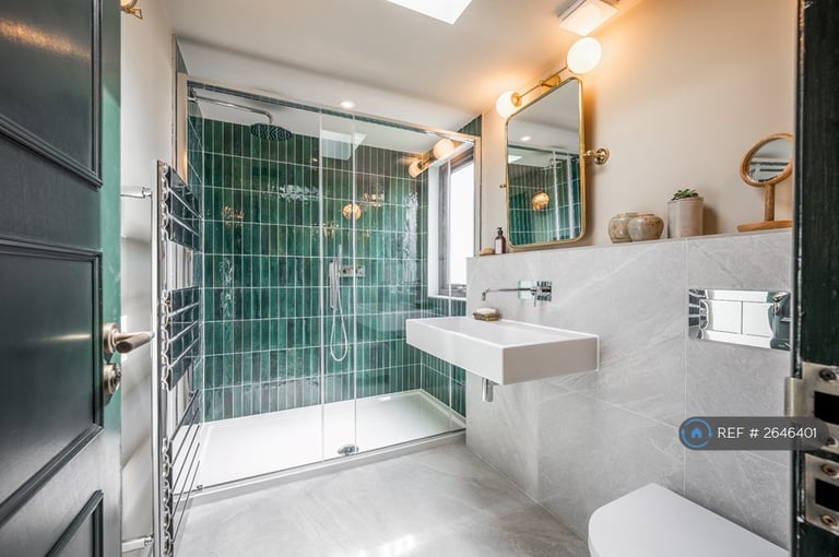 5 bedroom house in St. Andrews Road, Portslade, Brighton, BN41 (5 bed) (#2646401)