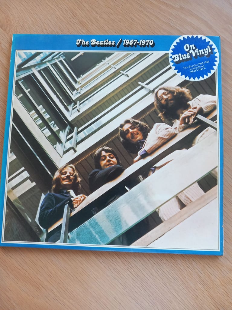 Beatles 1967-1970 double vinyl album on BLUE VINYL 