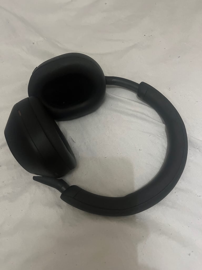 image for Sony WH-1000XM5 Headphones Black 