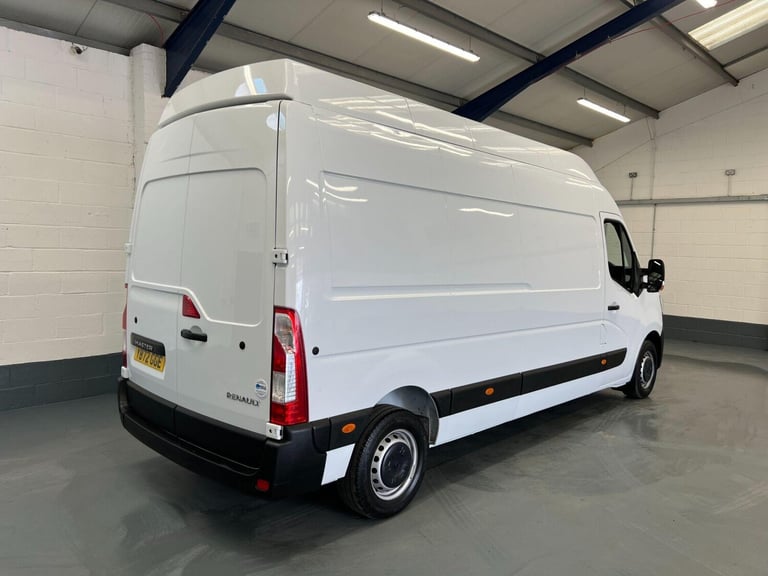 2022 Renault Master LH35dCi 135 Business High Roof Van PANEL VAN DIESEL Manual