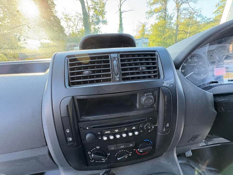 2016 Peugeot Expert Expert 1000 L1H1 Professional HDi Panel Van DIESEL Manual