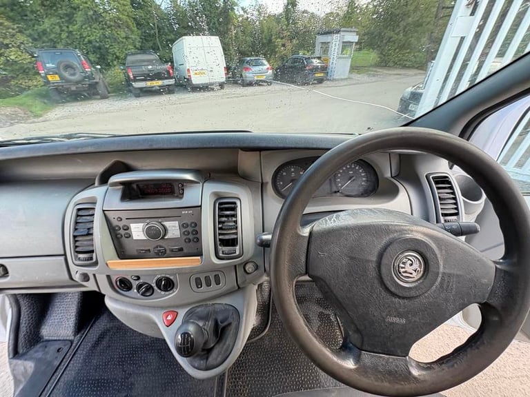 2010 Vauxhall Vivaro Vivaro  2900 CDTI LWB Panel Van DIESEL Manual