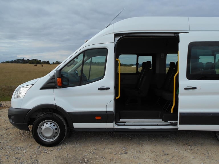 2016 FORD TRANSIT 460 SEVENTEEN SEAT EXTRA LONG WHEEL BASE ( XLWB ) MINIBUS