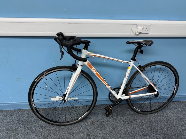Giant liv Avail Road bike 