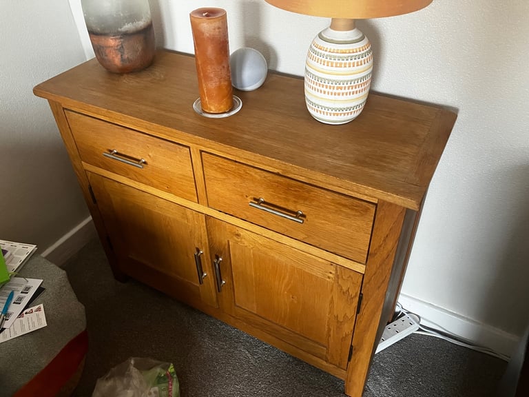 Solid oak lounge furniture