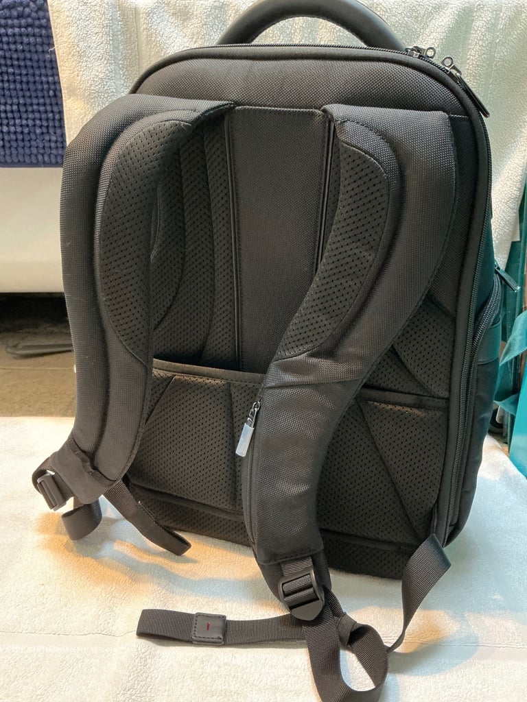 COMPUTER BACK PACK - OVERNIGHT BAG GENUINE SAMSONITE DLX PRO 6