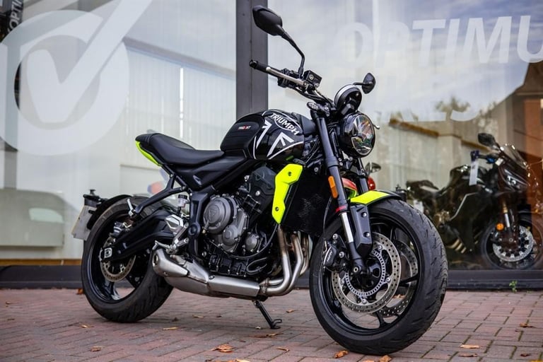 image for Triumph Trident LOW MILES ! EXTRAS ! STUNNING