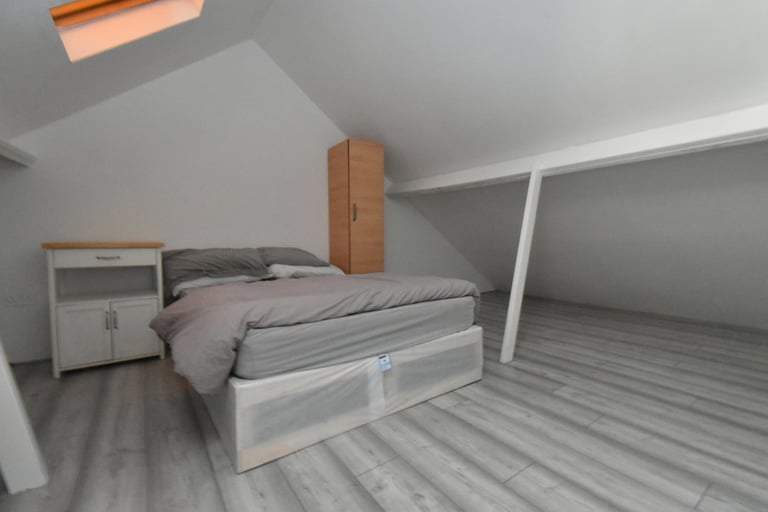 image for 5 bedroom house in Harrow, HA1