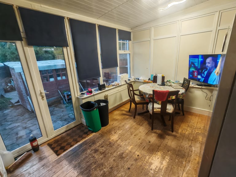 DOUBLE ROOM for Professional | 3-Min Walk to Station | 2.5 Gbps Internet | Free Parking