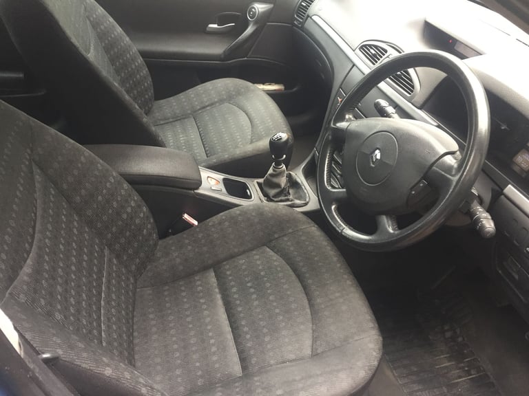 2005 RENAULT LAGUNA 1.9 DCI 120 EXPRESSION DIESEL ESTATE CAR 5 MTS MOT