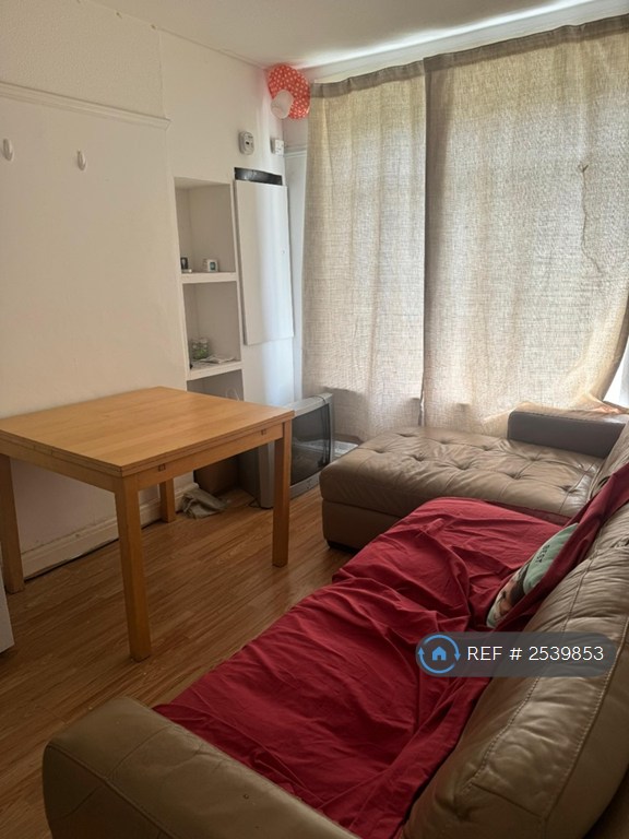 4 bedroom house in Bristol, Bristol, BS7 (4 bed) (#2539853)