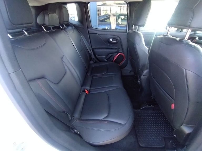 2018 Jeep Renegade 2.0 Multijet Trailhawk 5dr 4WD Auto ESTATE Diesel Automatic