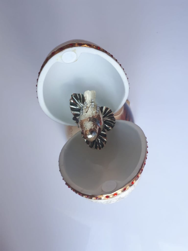 Unique Jewel Of Nature Musical Egg Robin Christmas Present Gift Living Room Decor Collectible