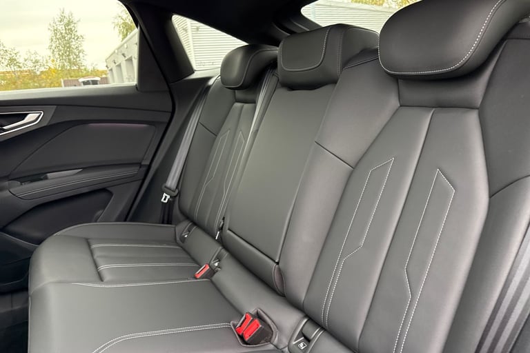 2024 Audi Q4 e-tron Q4 Sportback S line 45 e-tron  210,00 kW SUV ELECTRIC Automatic