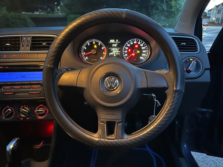 2011 Volkswagen Polo 1.4 SE 5dr DSG HATCHBACK Petrol Automatic