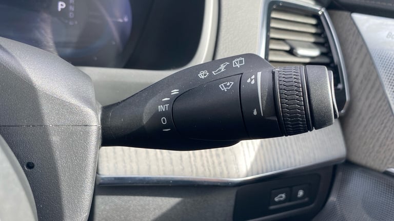 2024 Volvo XC90 2.0 T8 PHEV Ultra Dark 5dr AWD Geartronic Estate Estate Hybrid Automatic