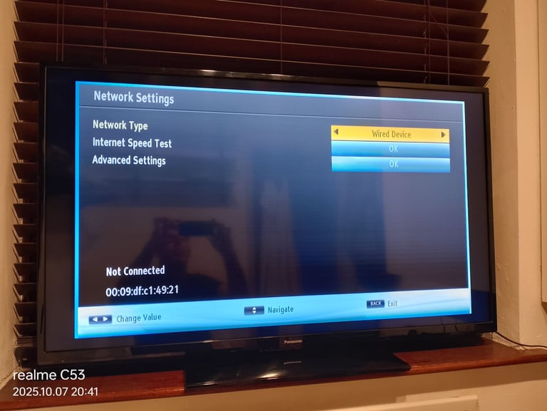 image for 50"TV, full HD, slim frame, Freeview 