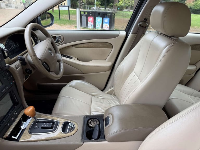 2003 Jaguar S-Type 2.5 S-Type V6 SE Auto 4dr Saloon Petrol Automatic