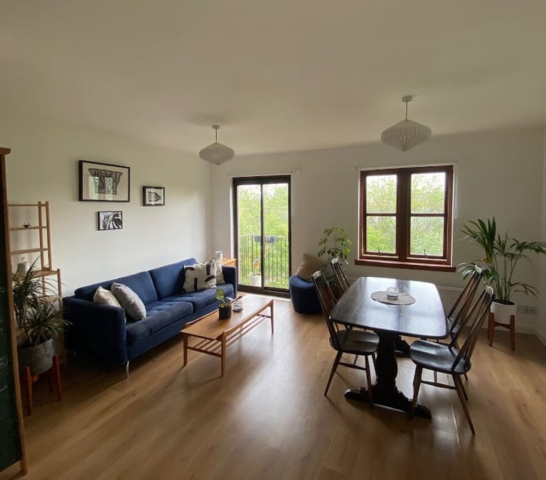 2 bedroom flat in Pitt Street, Bonnington, Edinburgh, EH6 4BU