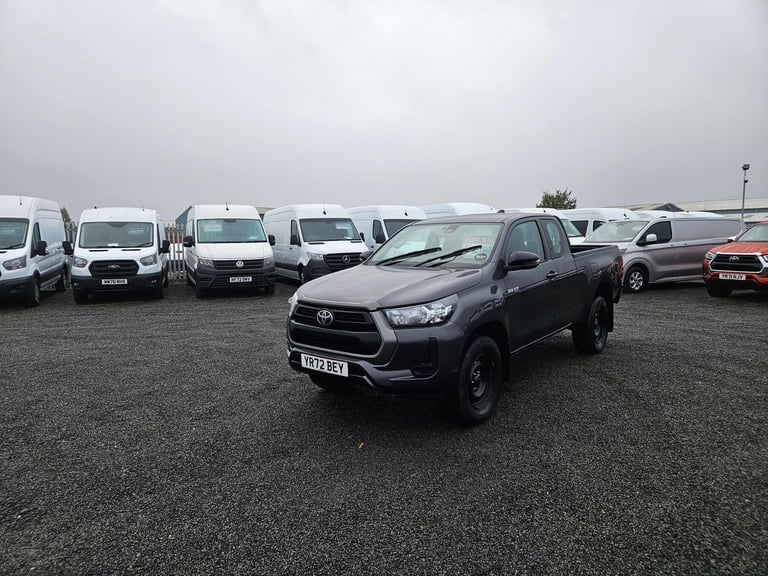 2022 ON 72 PLATE TOYOTA HILUX ACTIVE D-4D 4WD 150BHP 2400CC KING CAB PICKUP ULEZ