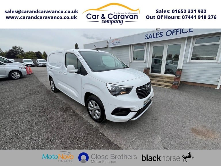 image for 2021 21 VAUXHALL COMBO 1.6 TURBO D 2300 LIMITED EDITION NAV PANEL VAN 4DR DIESEL