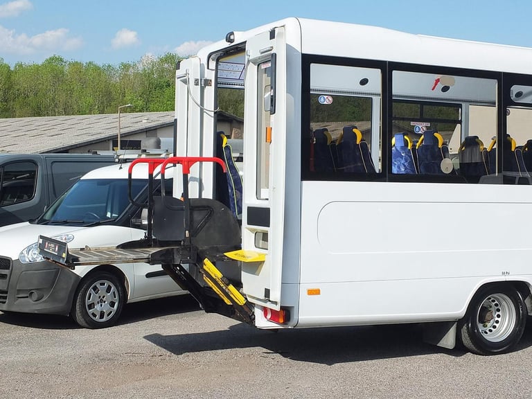 2017 Mercedes-Benz SPRINTER 514 CDI 7G-TRONIC Automatic Euro 6 - 17 Seat PSV WAV