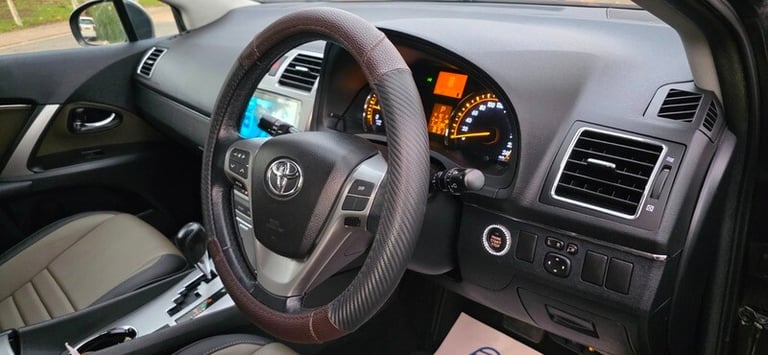 2014 Toyota Avensis 2.0 V-Matic Excel Touring CVT 5dr Petrol Automatic