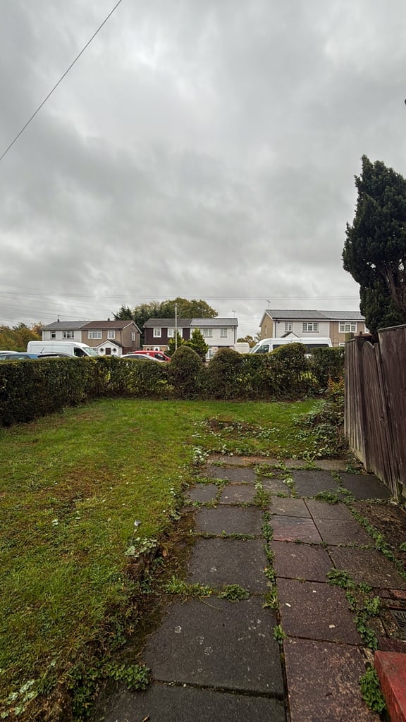 Lovely semi detached 3 bed house in between Watford and Harrow with large garden 