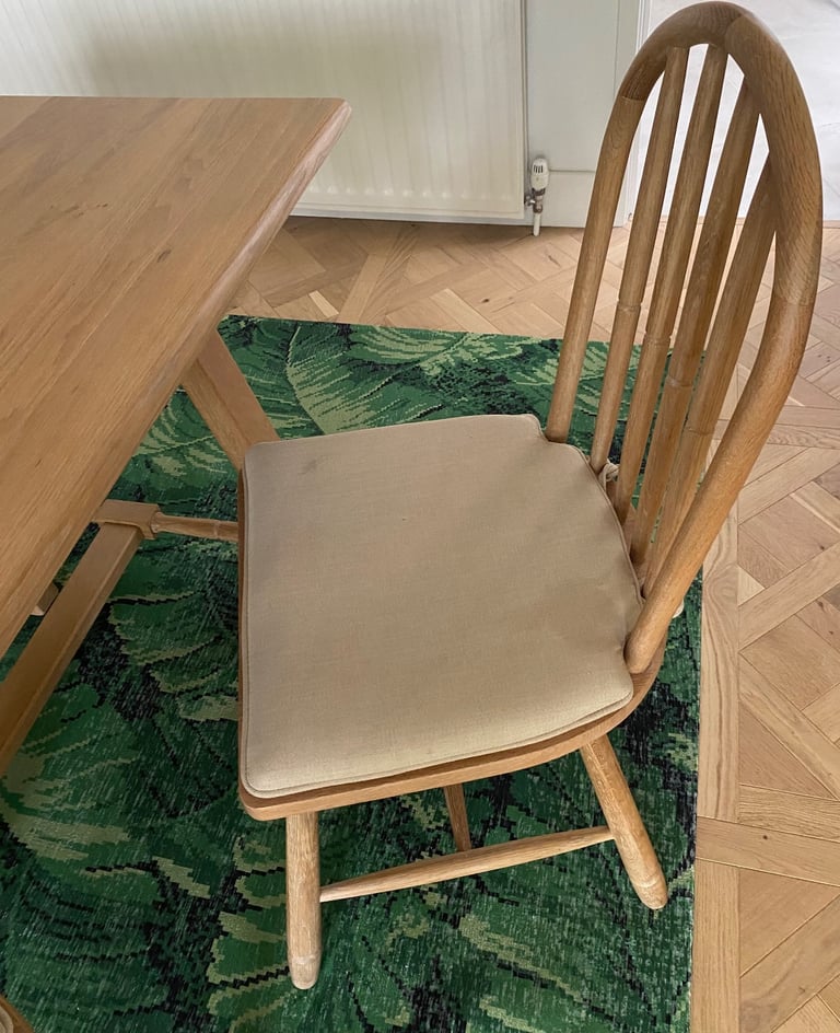 Large Oak Dining Table, seats 6-7 people