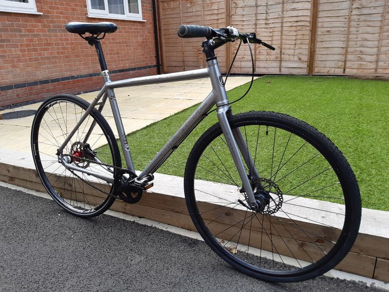 Merida S-Presso Aluminium Hybrid Bike. 
