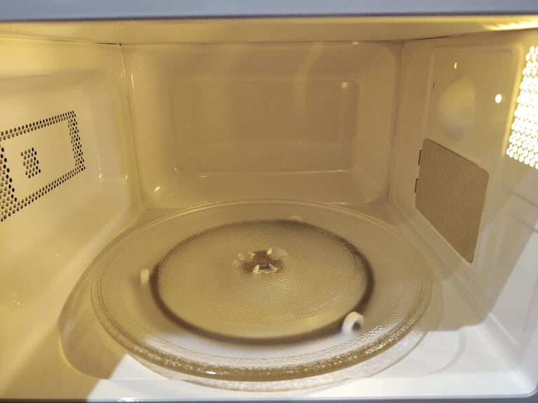 Microwave and Toaster set