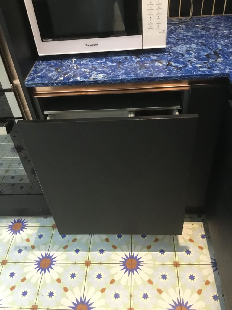 Kitchen Units & Appliances for Sale