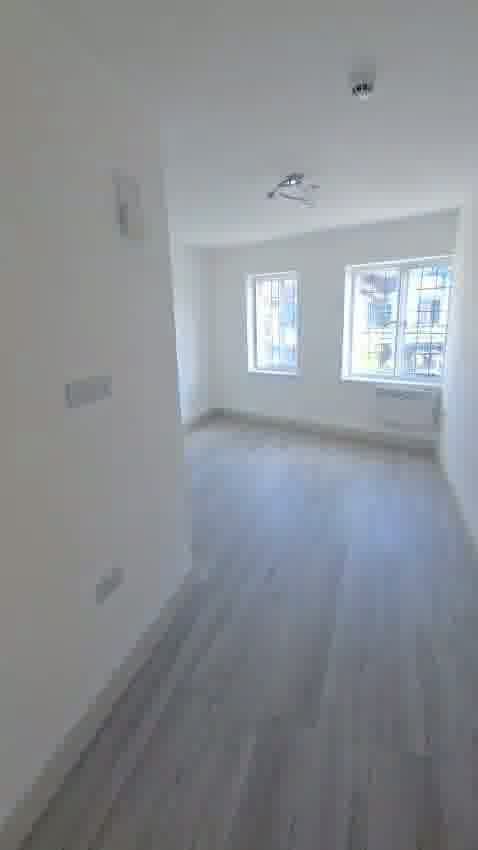 Single En-Suite Room on High Street – All Bills Included