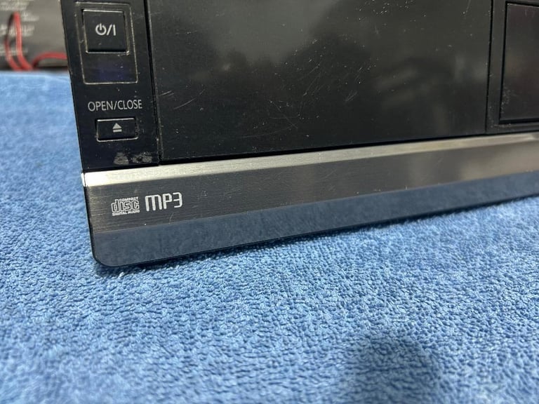 Panasonic SA-EN38 Stereo DAB / FM / CD / USB with Speakers