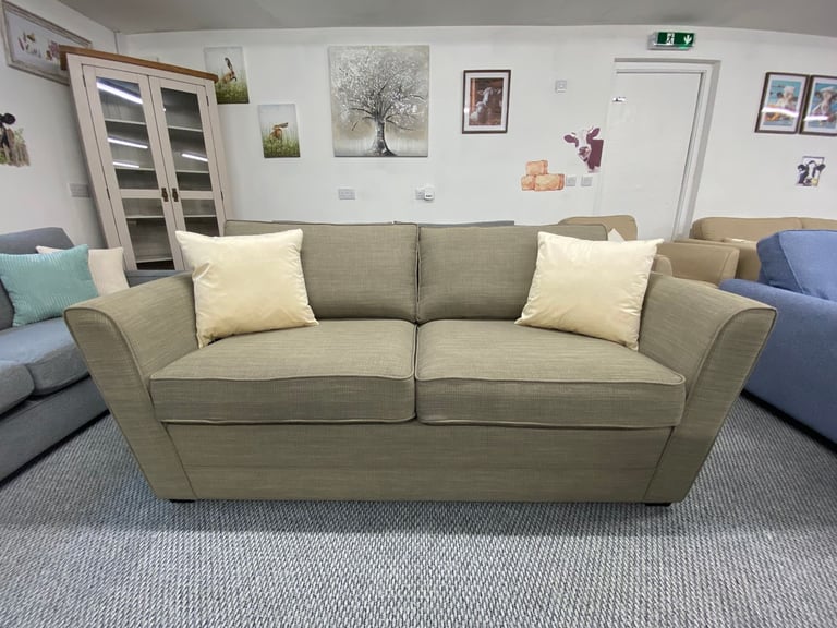 3 SEATER BEIGE SOFA - IMMACULATE CONDITION - VERY COMFY