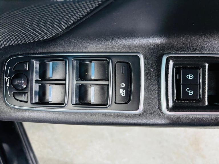 2018 Jaguar XF 2.0d Portfolio Auto AWD Euro 6 (s/s) 4dr SALOON Diesel Automatic