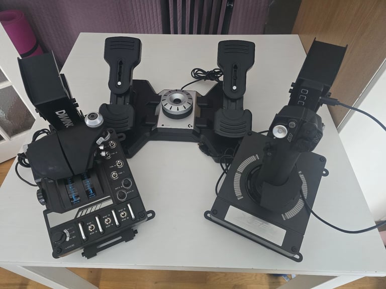 image for Logitech G X56 H.O.T.A.S Throttle and Joystick Flight Simulator Game Controller set