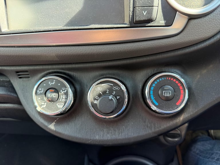 2013 Toyota Yaris 1.3VVT-I TR 5dr Hatchback Petrol Manual