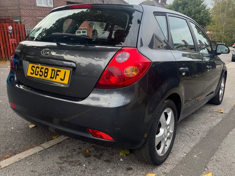 Kia, CEED, Hatchback, 2008, Manual, 1591 (cc), 5 doors