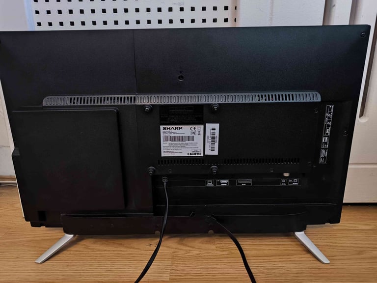 24" Slim Smart TV LED Wifi HDMI USB Freeview