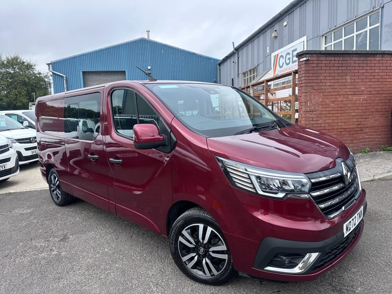 2023 Renault Trafic 2.0 dCi Blue LL30 Sport+ Crew Van Double Cab 150ps