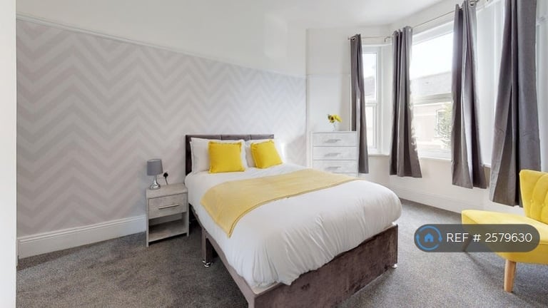 1 bedroom in West Hill Road, Plymouth, PL4 (#2579630)