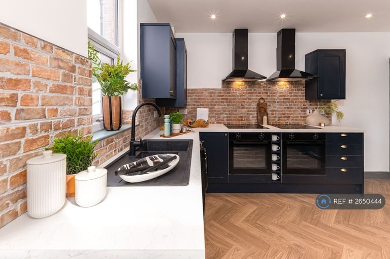 1 bedroom in Station Road, Reddish, Stockport, SK5 (#2650444)