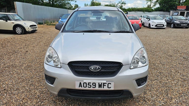 KIA CARENS 1.6 S 2009