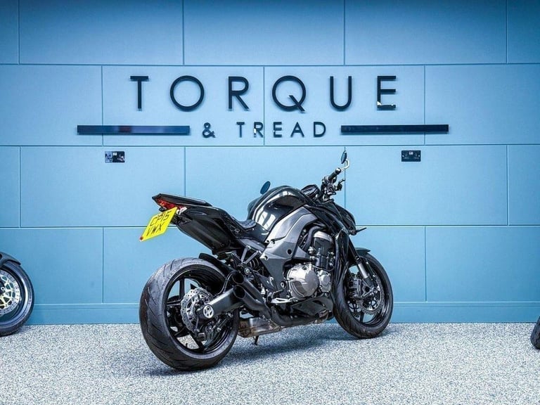 2015 15 KAWASAKI Z1000 SUPERNAKED 1000 - LOW MILES - VANCE HINES