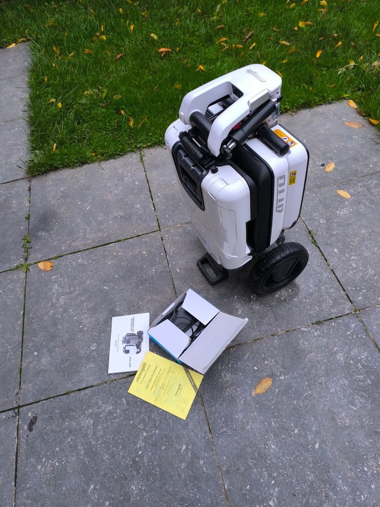 Mobility scooter folding suitcase atto