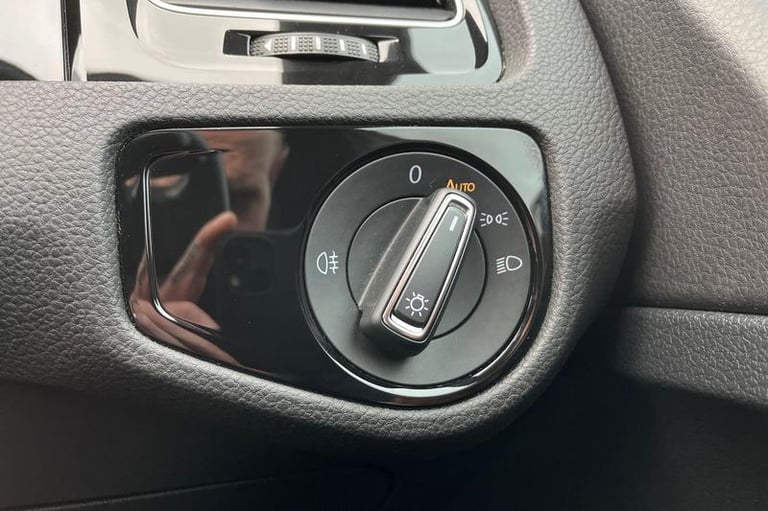 2019 Volkswagen Golf 2.0 TSI R Hatchback 5dr Petrol DSG 4Motion Euro 6 (s/s) (300 ps) Automatic H...