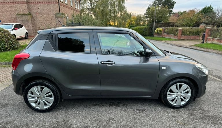 2017(67) SUZUKI SWIFT 1.0 SZ-T BOOSTERJET LONG MOT JUST SERVICED LOVELY CAR!