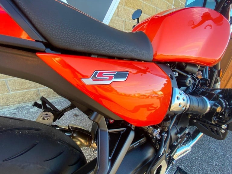 2025 BMW R 12 S Low Mileage Comfort Package OPTION 719 1 Owner